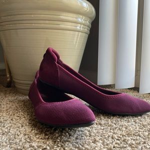 Magenta Anne Klein Pointed Toe Ballet Flats